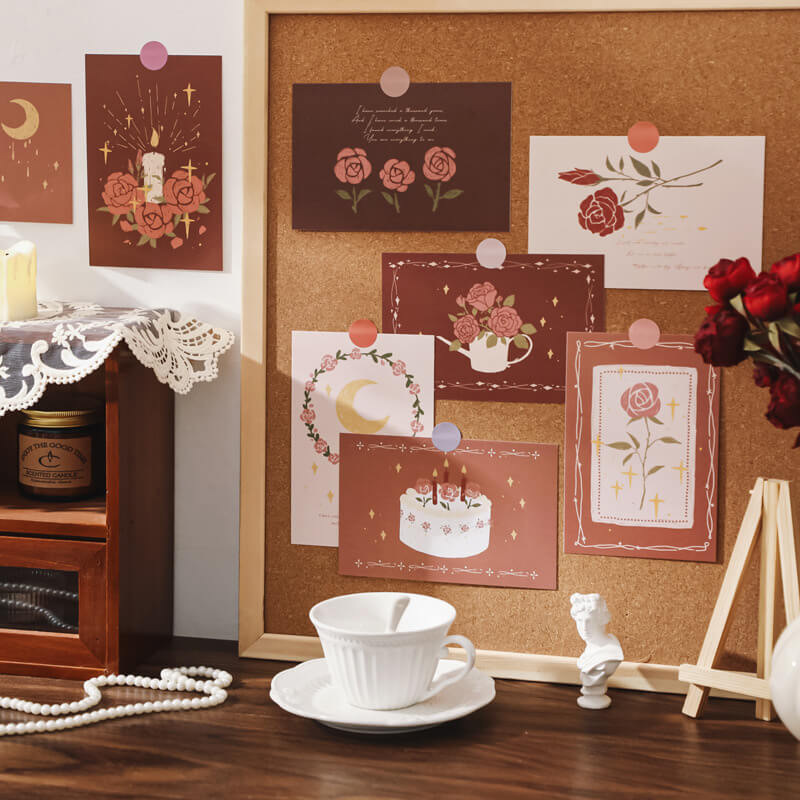Coquette Wandcollage Kaarten met Rode Rozen