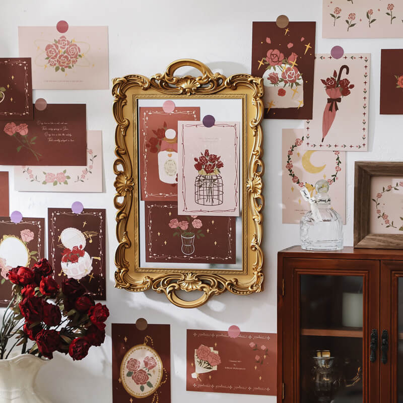 Coquette Wandcollage Kaarten met Rode Rozen
