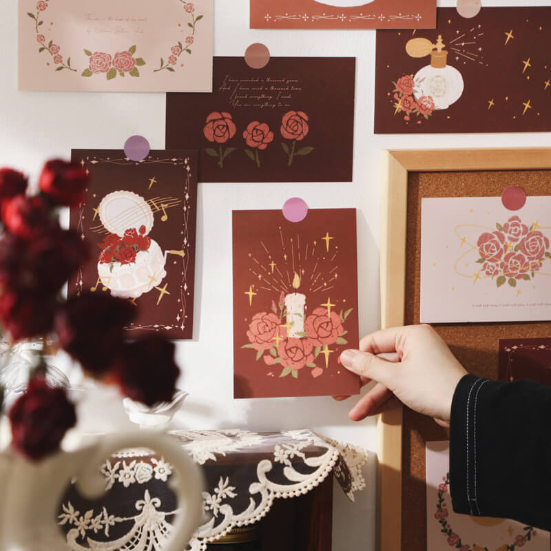 Coquette Wandcollage Kaarten met Rode Rozen