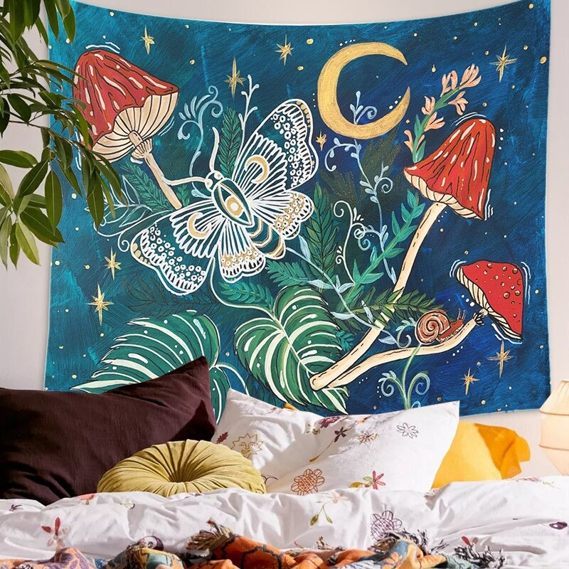 The Mystical Moth Wandtapijt