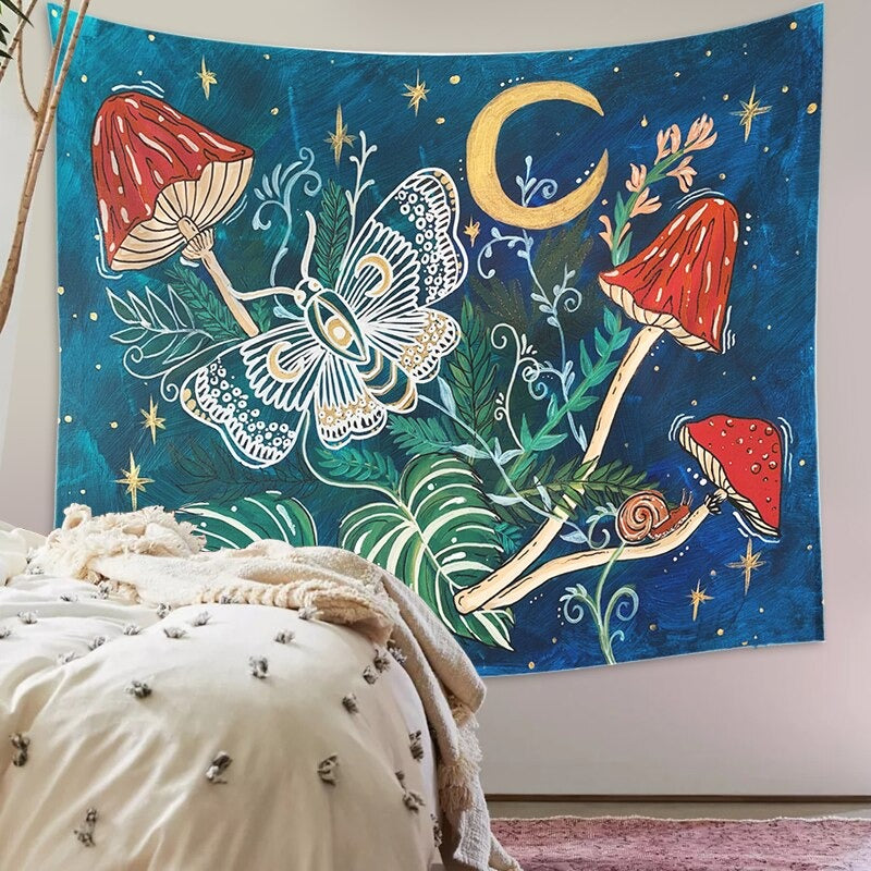 The Mystical Moth Wandtapijt