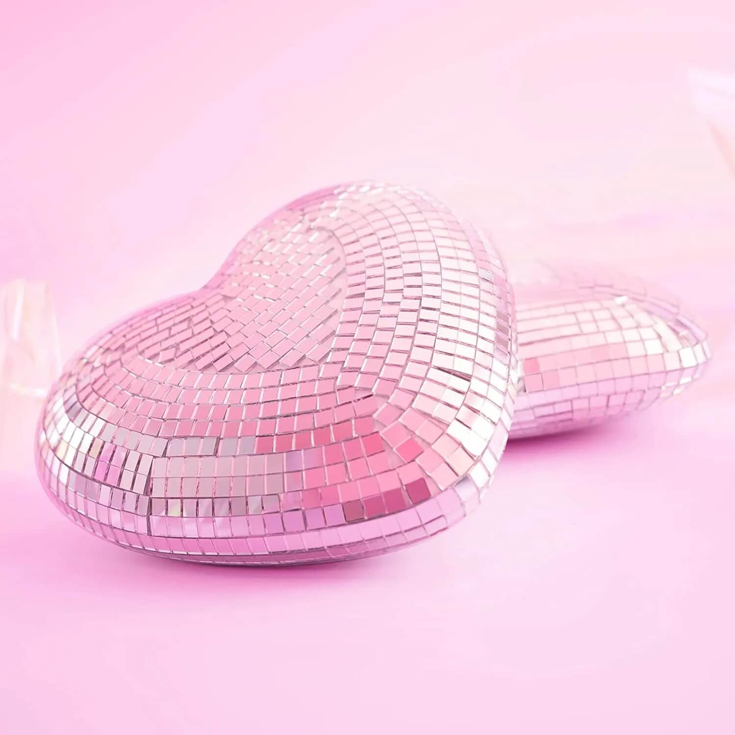 2 Hartvormige Discoballen