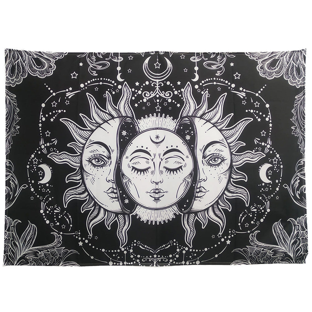 Indian Moon out of Sun Wandtapijt