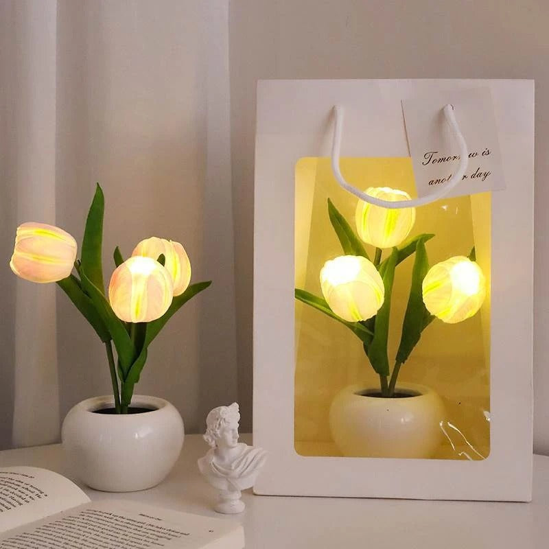 LED Nachtlampje in Mini Pot met Tulpen