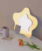 Spiegelend Acryl Blob Spiegel