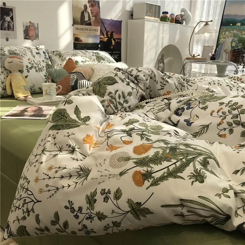 Beddengoedset met Rode Bessen en Wilde Bloemen