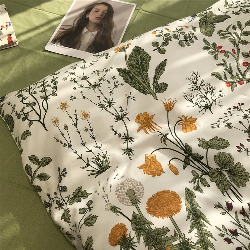Beddengoedset met Rode Bessen en Wilde Bloemen